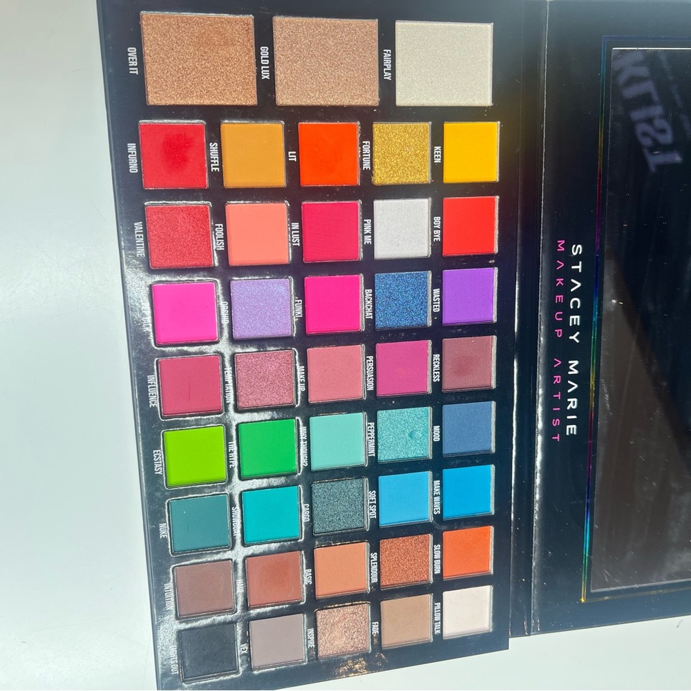 BPerfect X Stacey Marie Carnival XL Pro Palette - Picture 2 of 5